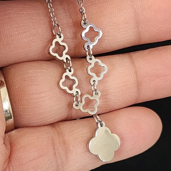 Silver Stainless Steel and Black Quatrefoil Flower Clover Necklace Earring Set - Picture 7 of 11